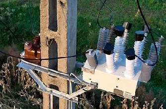 VTOP transformer installed on a medium-voltage pole